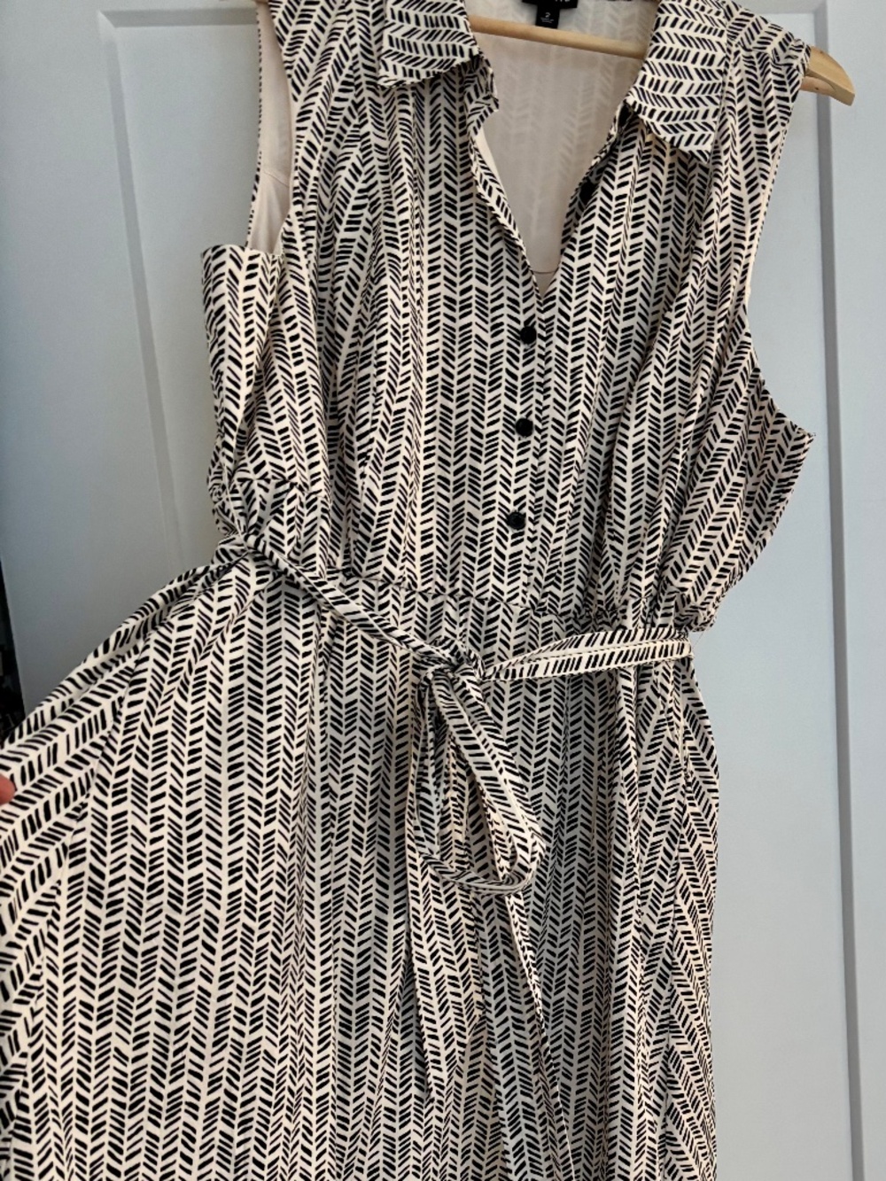 🤍 TORRID Black & Cream Sleeveless Dress – Size 2 - Cotton